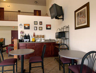 Super 8 By Wyndham St. Louis Airport Hotell Woodson Terrace Exteriör bild