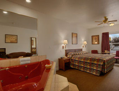 Super 8 By Wyndham St. Louis Airport Hotell Woodson Terrace Exteriör bild